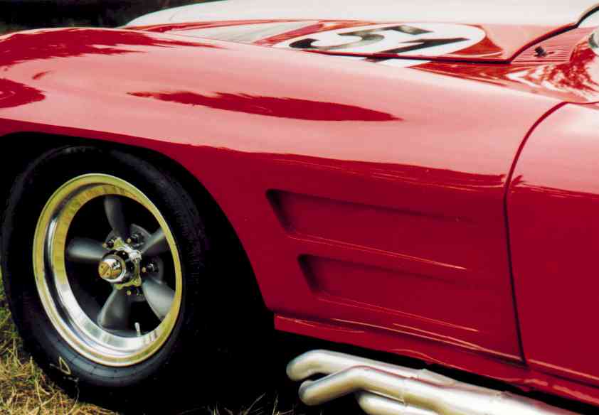 Corvette Pipes4web.jpg (30934 bytes)